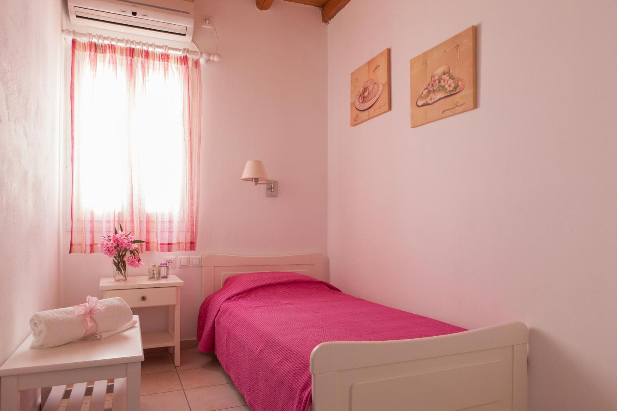 Ergina Summer Resort Antiparos Cameră foto